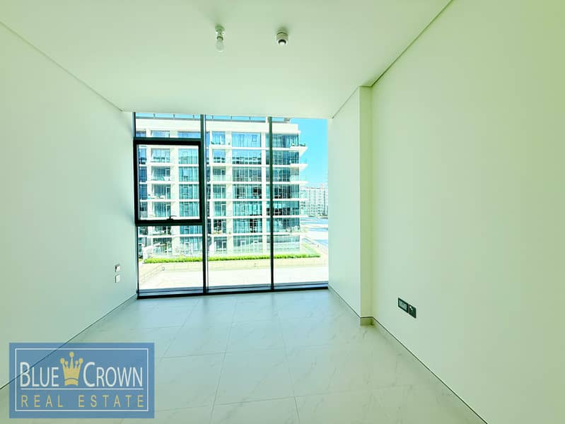 Stunning View || Corner Unit ||High Floor || With Maid Room - Image 10