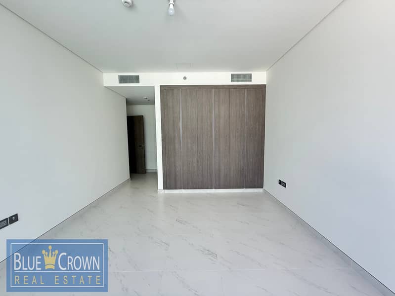 Stunning View || Corner Unit ||High Floor || With Maid Room - Image 15
