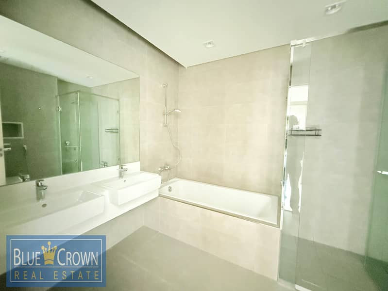 Stunning View || Corner Unit ||High Floor || With Maid Room - Image 17