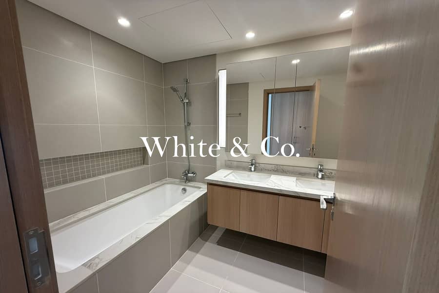 Ready to move|Brand New|Sea View - Image 14