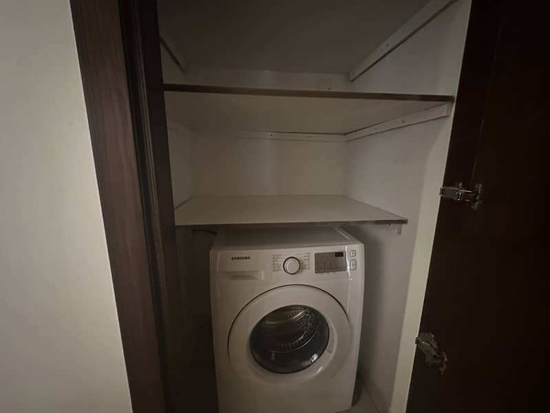 Lake View - Furnished - Spacious - Chiller Free - Image 17