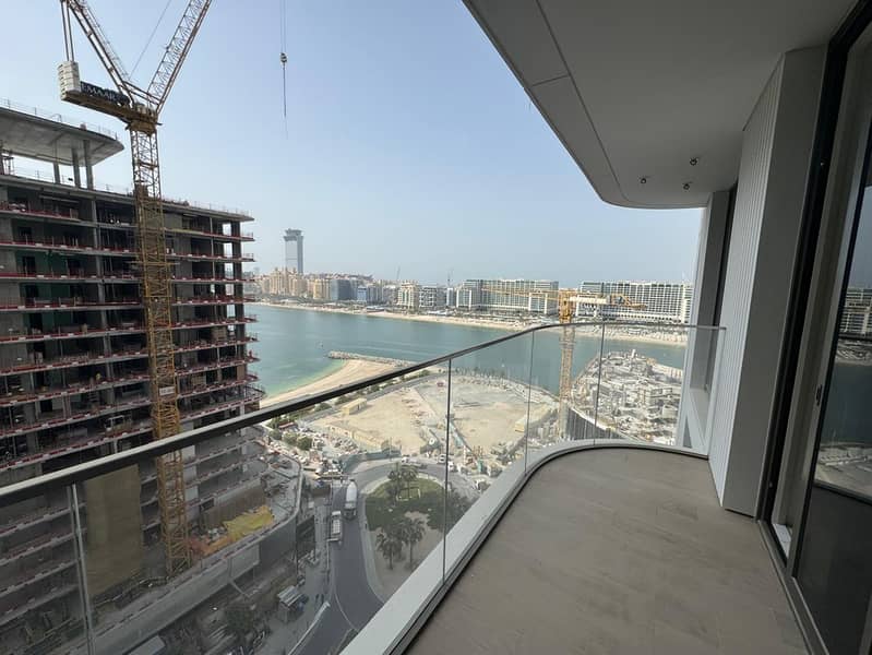 Sea View 1BR Apartment in Emaar Beachfront | Only AED 145,000 - Image 11