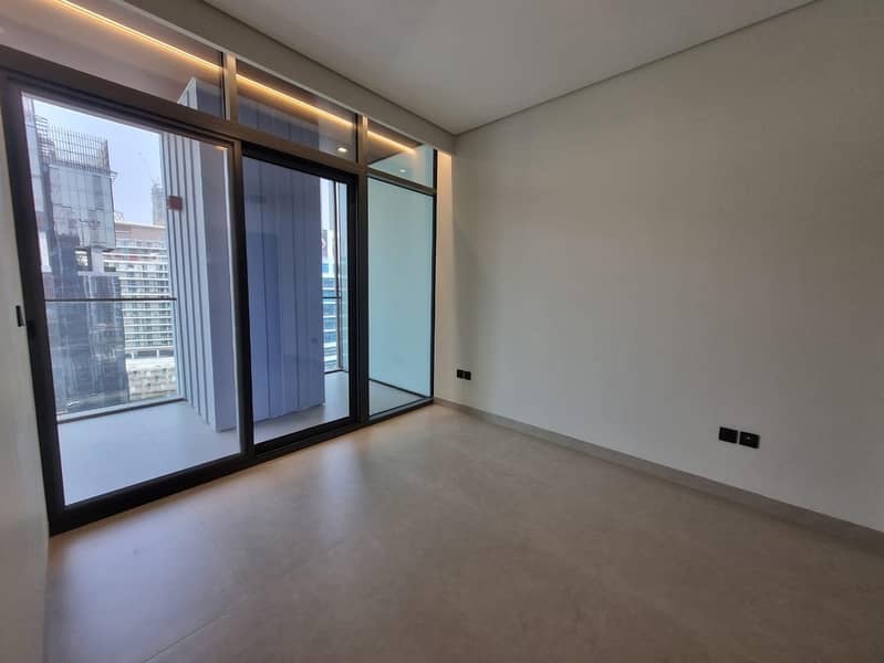 1 Year Free Service Charge | Mid Floor | Motivated Seller