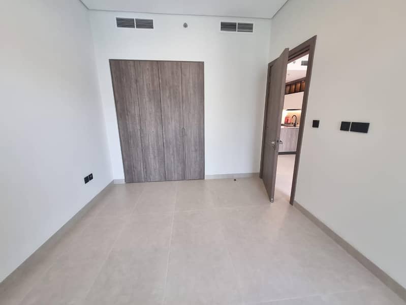 1 Year Free Service Charge | Mid Floor | Motivated Seller