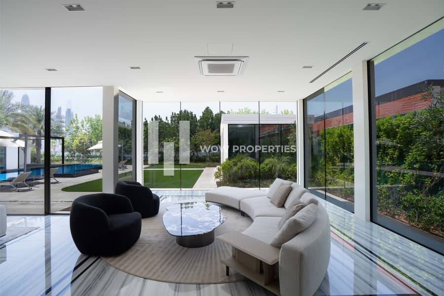 Ultra Luxury Beachfront Villa | Bespoke Interiors