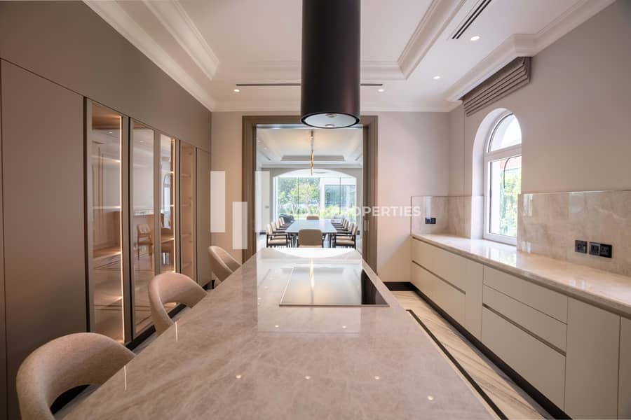 Ultra Luxury Beachfront Villa | Bespoke Interiors - Image 11