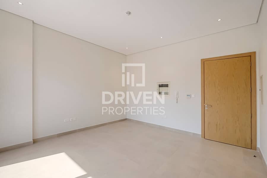 Furnished | Modern Apartment | Prime Location