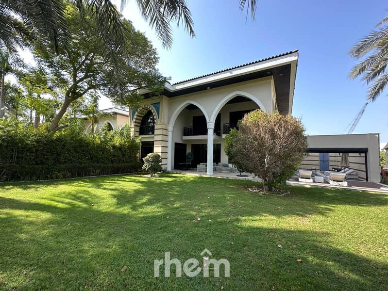 Stunning 5 BR Villa | Private Pool | Luxury Living