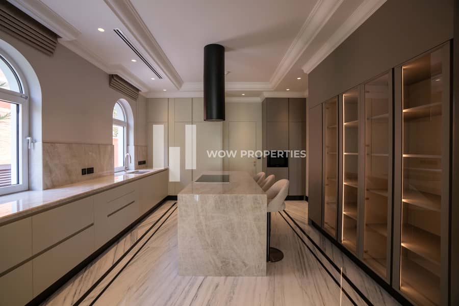 Ultra Luxury Beachfront Villa | Bespoke Interiors - Image 10