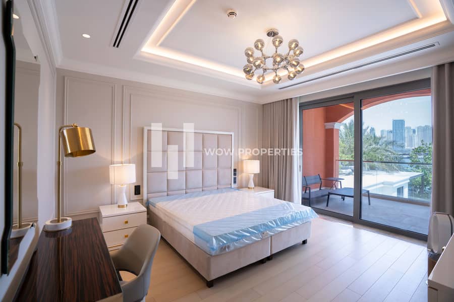 Ultra Luxury Beachfront Villa | Bespoke Interiors - Image 35