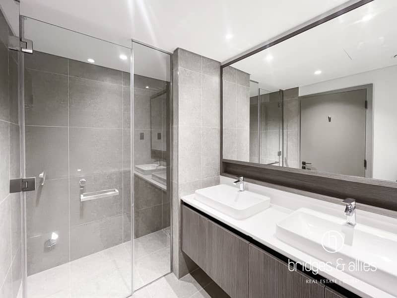 3 BED TH | CLOSE TO PARK POOL | READY LANSCAPED - Image 11