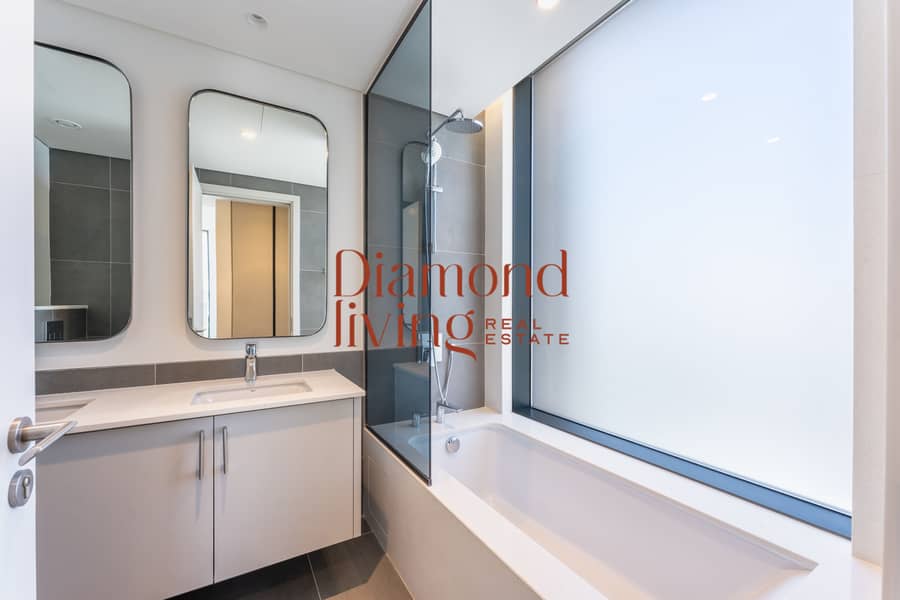 Best Price | Prime Location | Luxury Villa - Image 11