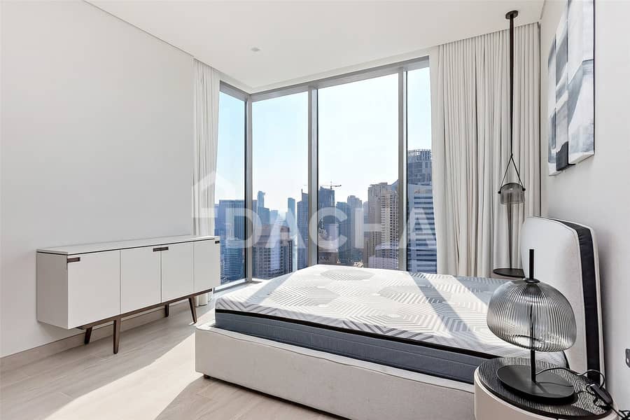 Brand New | Signature Unit | Marina and Palm view - Image 14