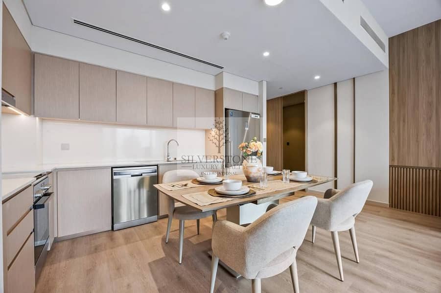 Designer Furniture I High Floor I Vacant