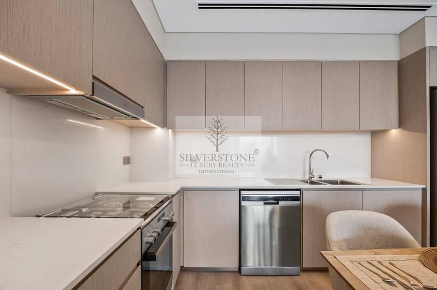 Designer Furniture I High Floor I Vacant