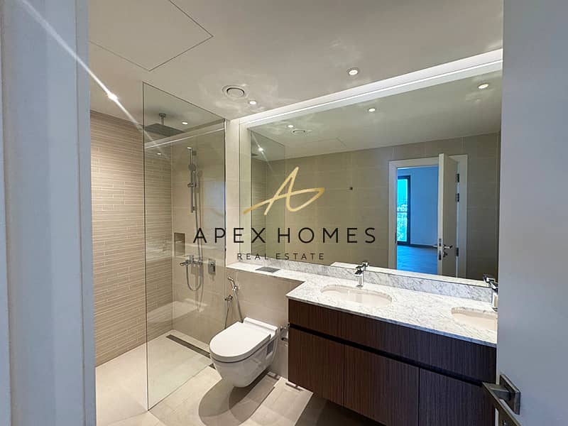 Sea View | Unfurnished | Prime Location - Image 10