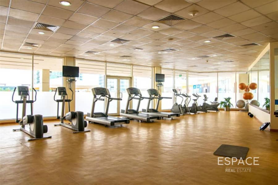 Marina view | Unfurnished | Vacant - Image 11