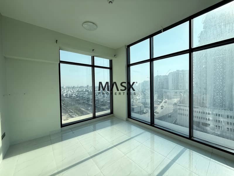 Close to Metro | High ROI | Prime Location | Vacant & Tenanted Both Opt - Image 6