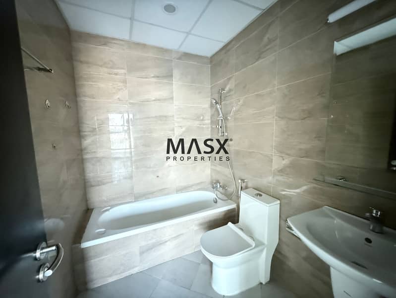 Close to Metro | High ROI | Prime Location | Vacant & Tenanted Both Opt - Image 10