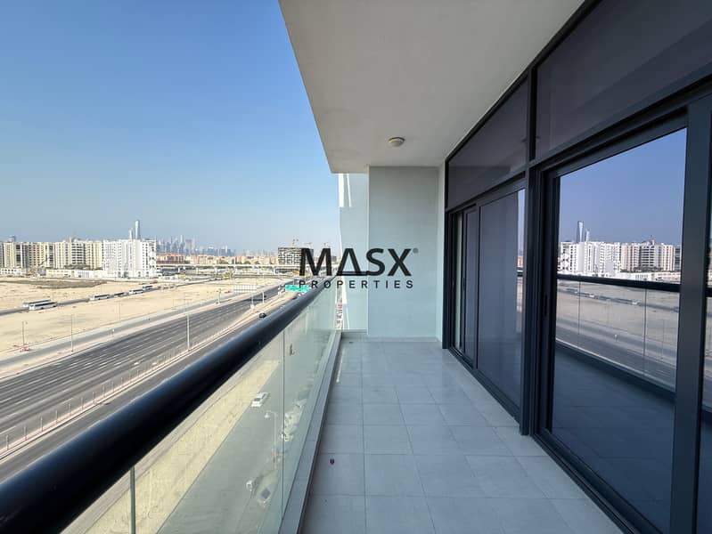 Near Metro | Vacant & Tenanted opt | Prime Location | Family Residence - Image 6