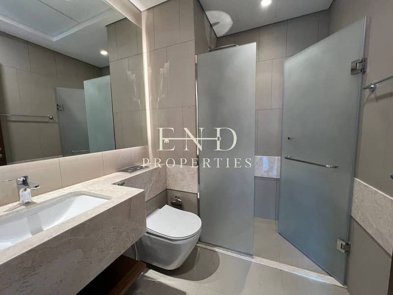 Large Layout | New Build | Closed Kitchen - Image 6