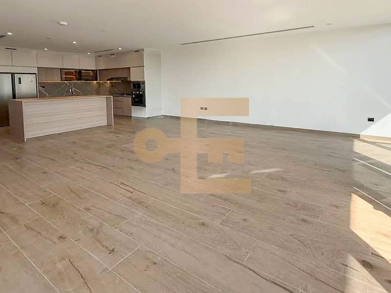 Large Size | 3 Baths| Equipped Kitchen - Image 6