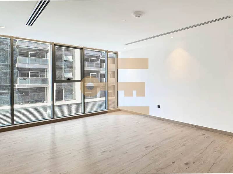 Large Size | 3 Baths| Equipped Kitchen - Image 11