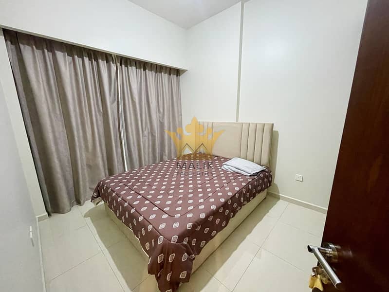 Luxurious 2-Bedroom Apartment with Canal View - Image 9