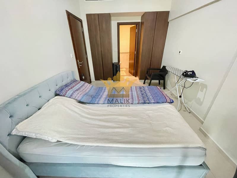 Luxurious 2-Bedroom Apartment with Canal View - Image 10