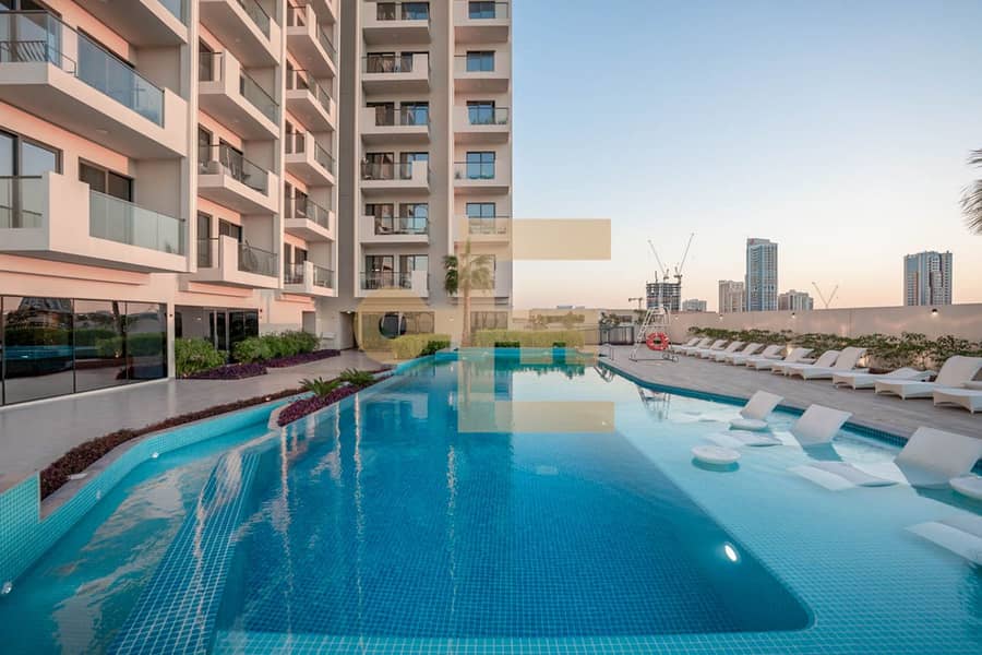 3 Ivy-Swimmuing-pool. jpg
