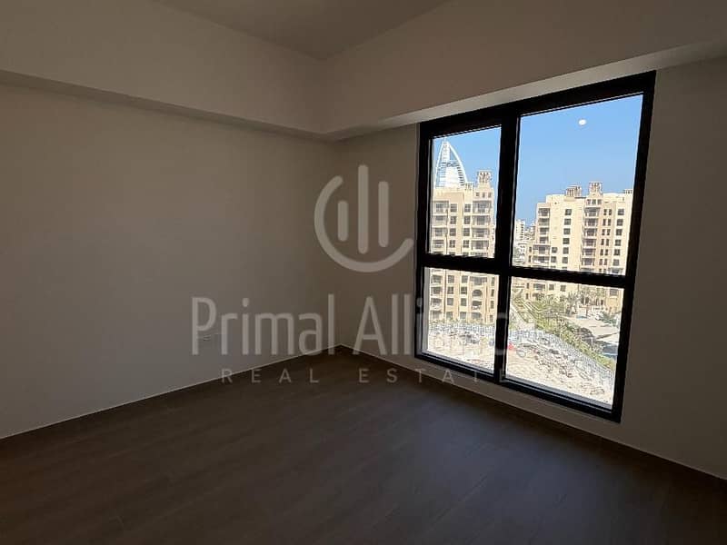 Burj and Central Park View | Brand New | Prime Location - Image 11