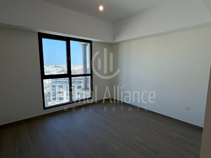Burj and Central Park View | Brand New | Prime Location - Image 12