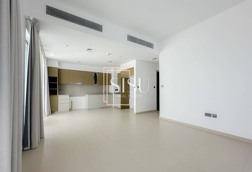 Single Row | End Unit | Close to Amenities