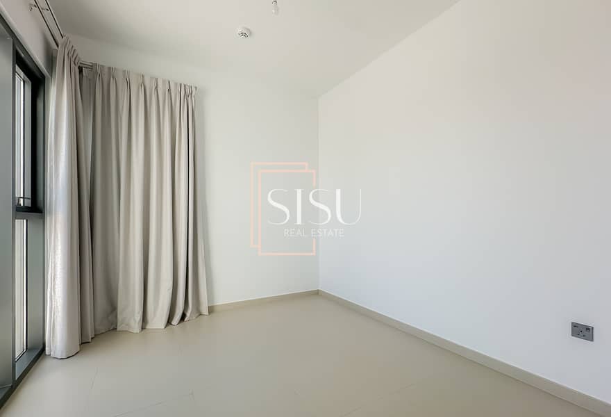 Single Row | End Unit | Close to Amenities - Image 18