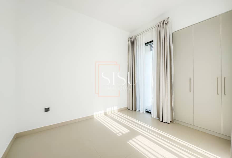 Single Row | End Unit | Close to Amenities - Image 19