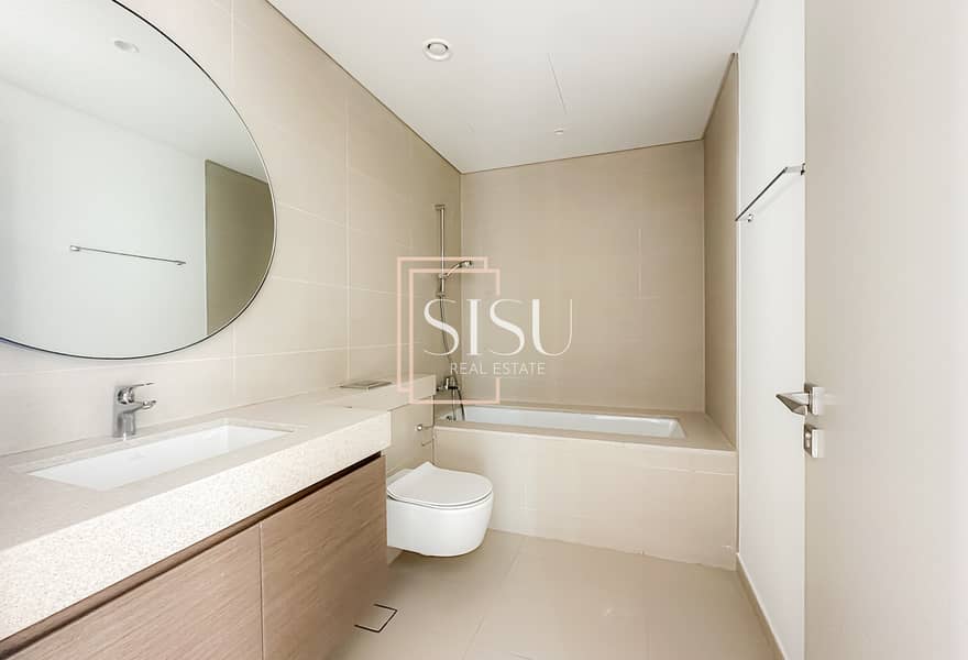 Single Row | End Unit | Close to Amenities - Image 20