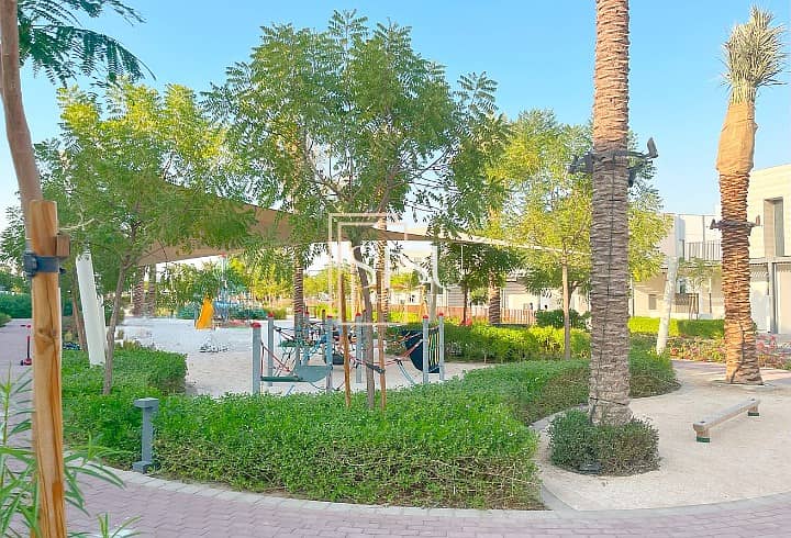 Single Row | End Unit | Close to Amenities - Image 33