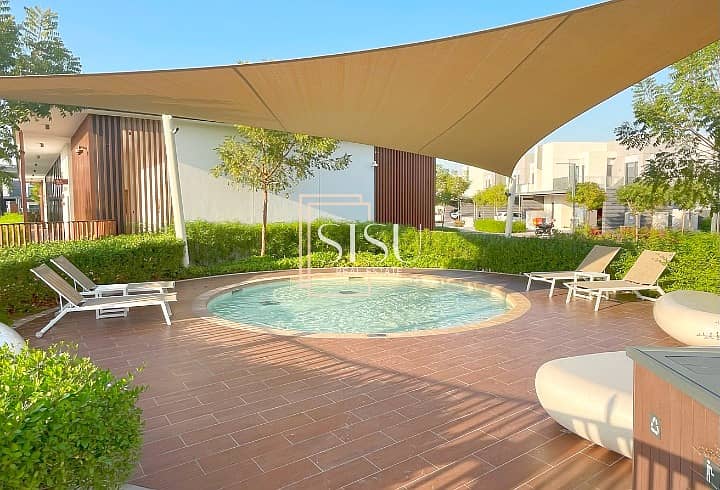 Single Row | End Unit | Close to Amenities - Image 36