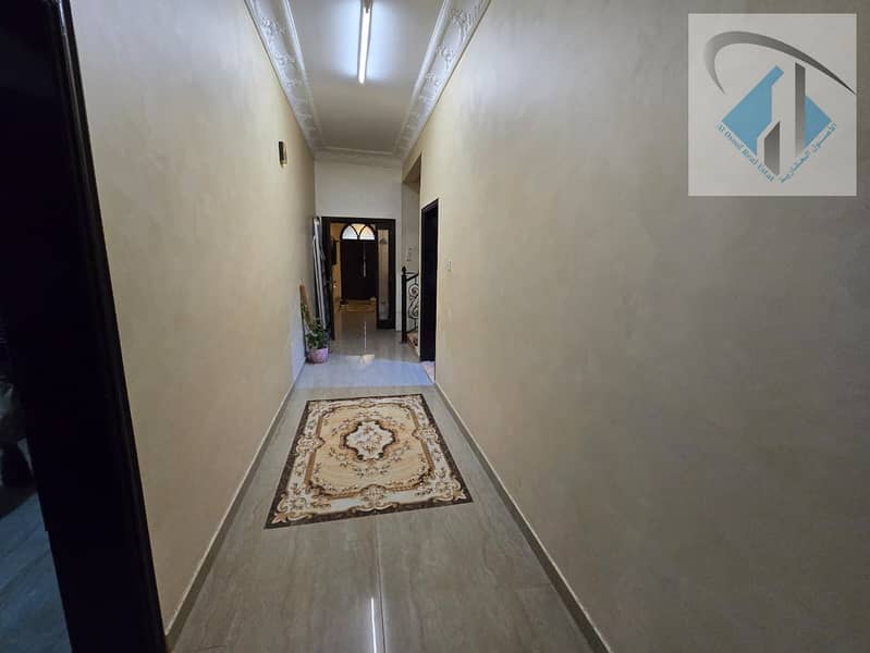11 31320727-8a4b-48bf-a4e1-f72f92d3ae10. jpg