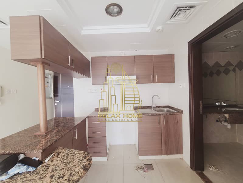 Spacious Studio | Prime Location | Near Mall of the Emirates - Image 7