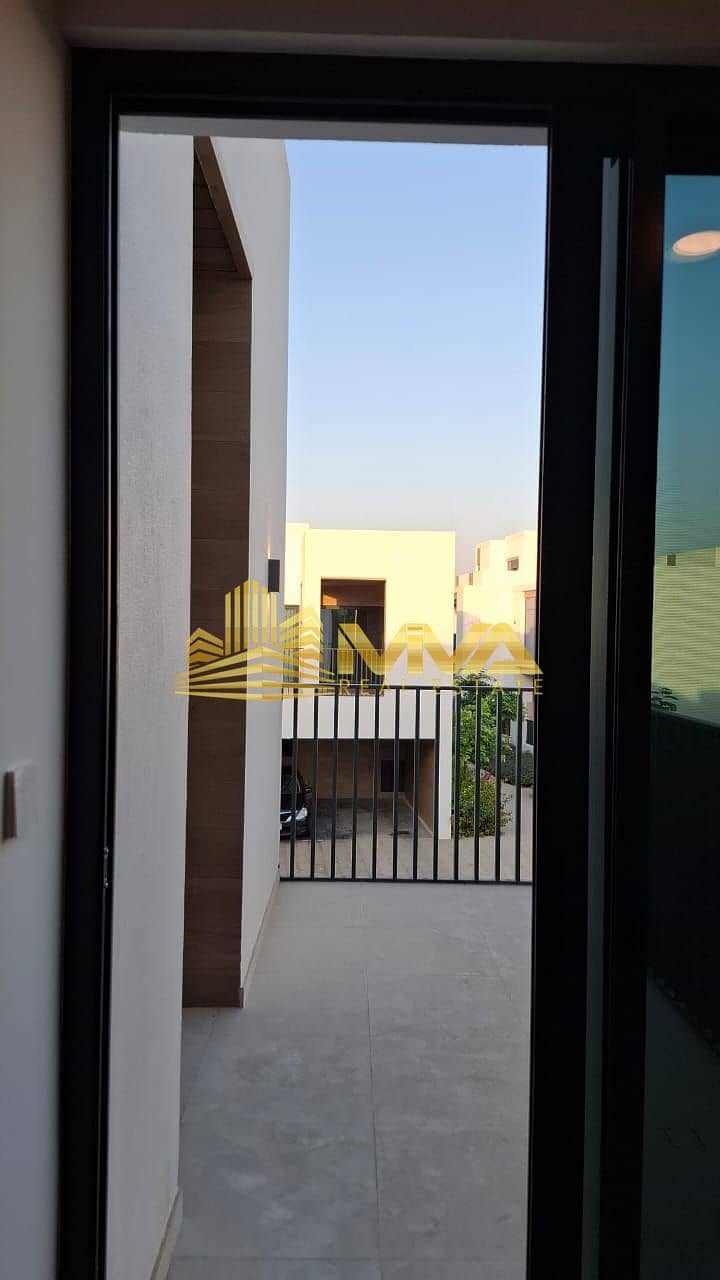 3-bedroom + maid’s villa - Image 25