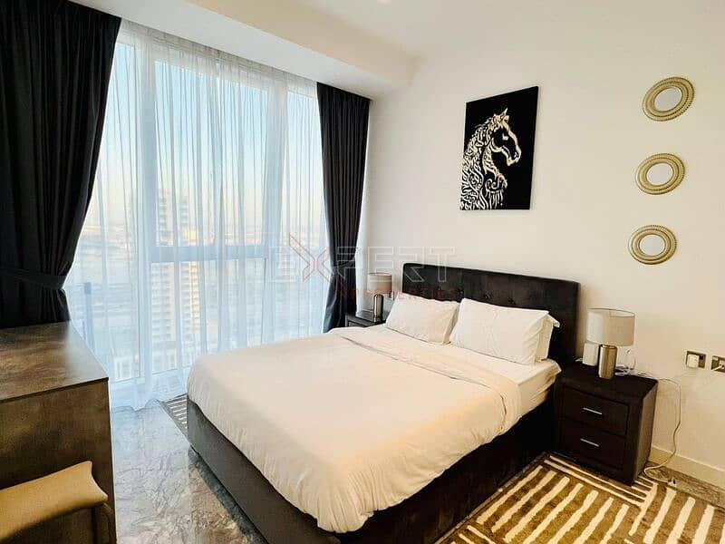 Stunning Views | Bright & Furnished | Move-in Ready