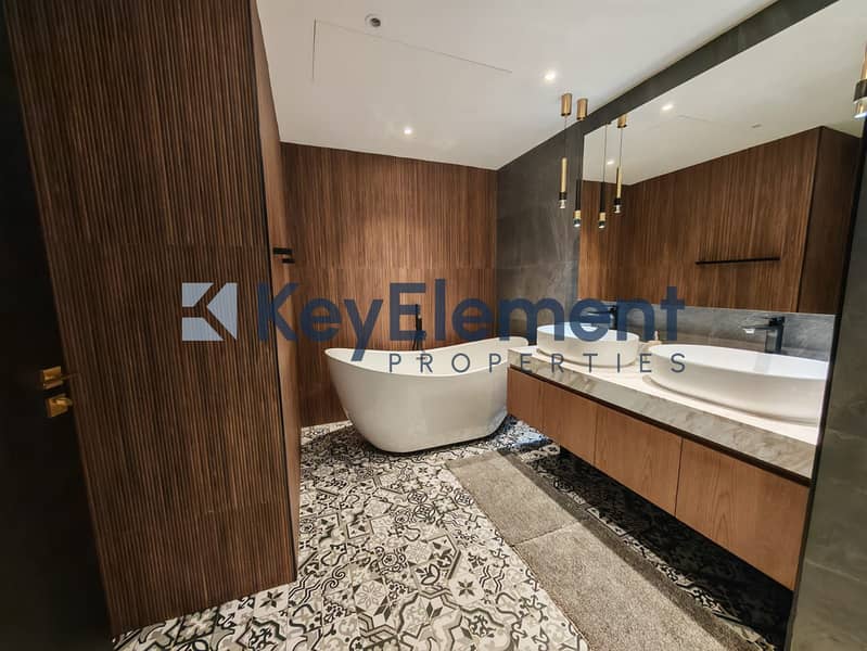 Stunning 2 Bedroom Duplex | Podium Level | BLVD Heights Tower - Image 21