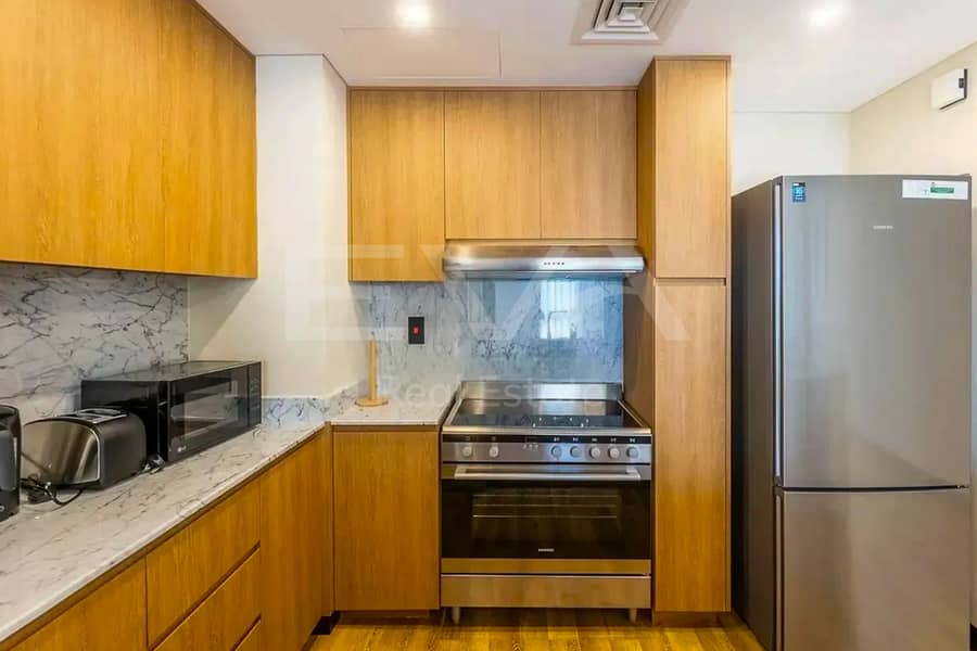 Fully Upgraded | Burj and Sea View | Corner Unit - Image 9