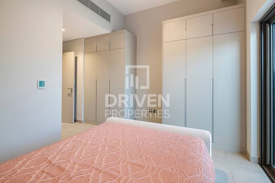 Private Garden | Spacious Single Row | Wide Layout - Image 11