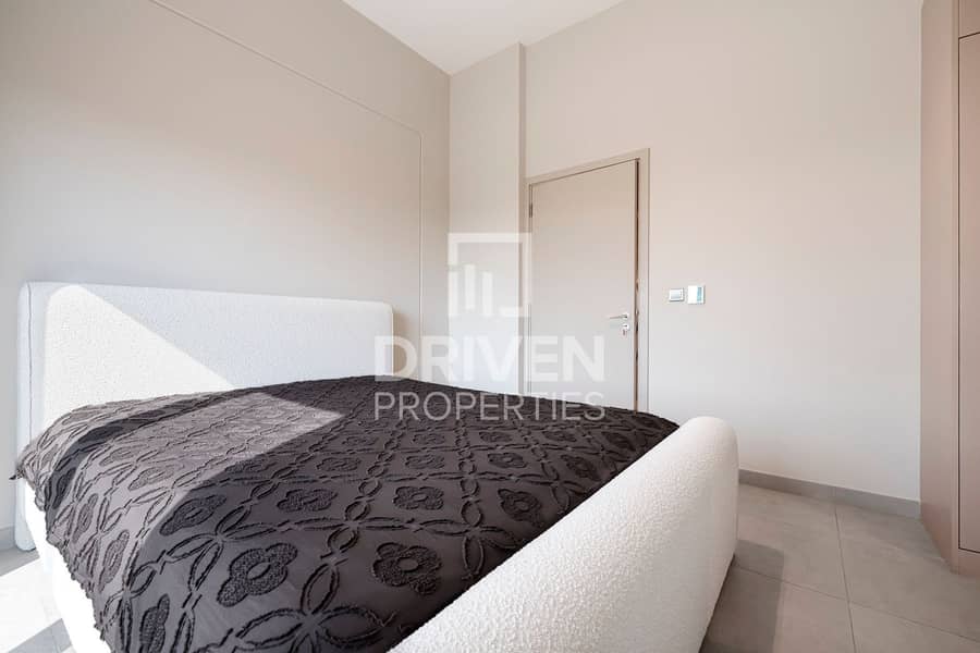 Private Garden | Spacious Single Row | Wide Layout - Image 7