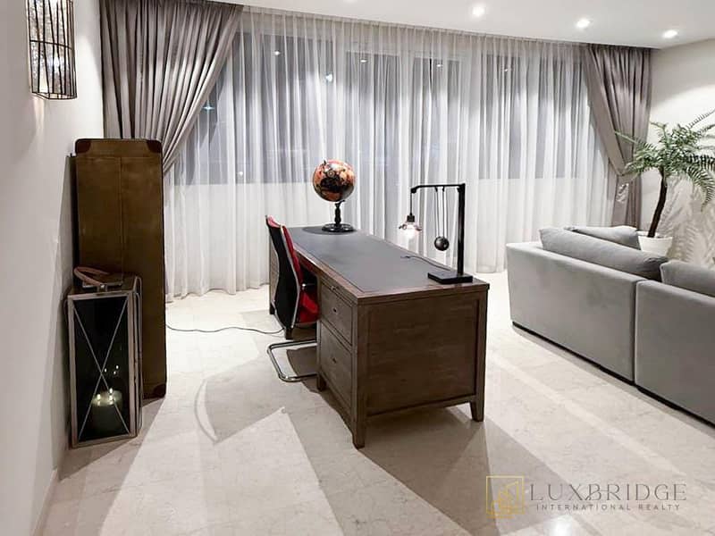 Unfurnished | 2 Garage Parking | Spacious