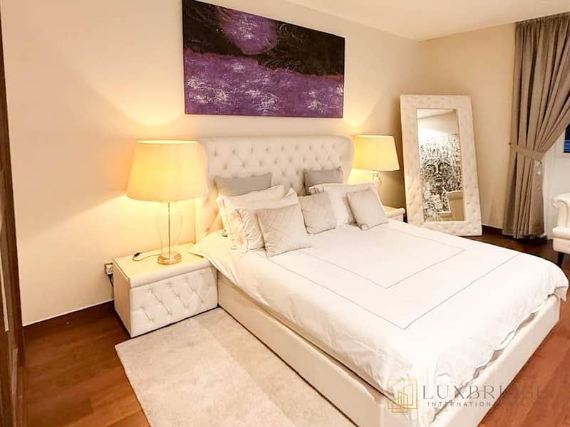 Unfurnished | 2 Garage Parking | Spacious - Image 18