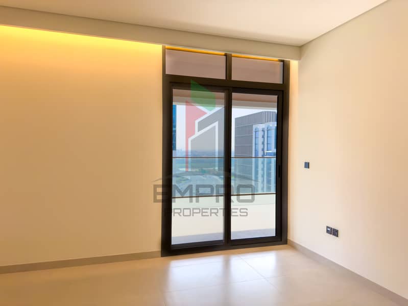 Luxurious 1 Bedroom Apartment in Business Bay - Image 10