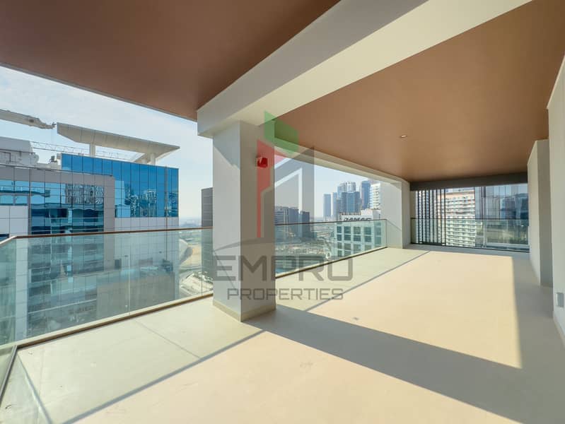Luxurious 1 Bedroom Apartment in Business Bay - Image 12